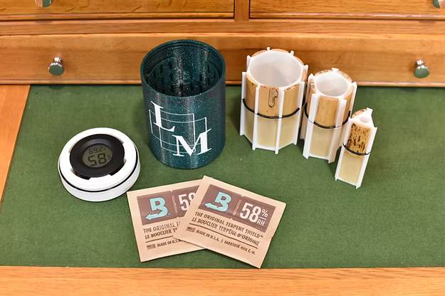 ReedJar humdified Reed Case(13+ reeds)