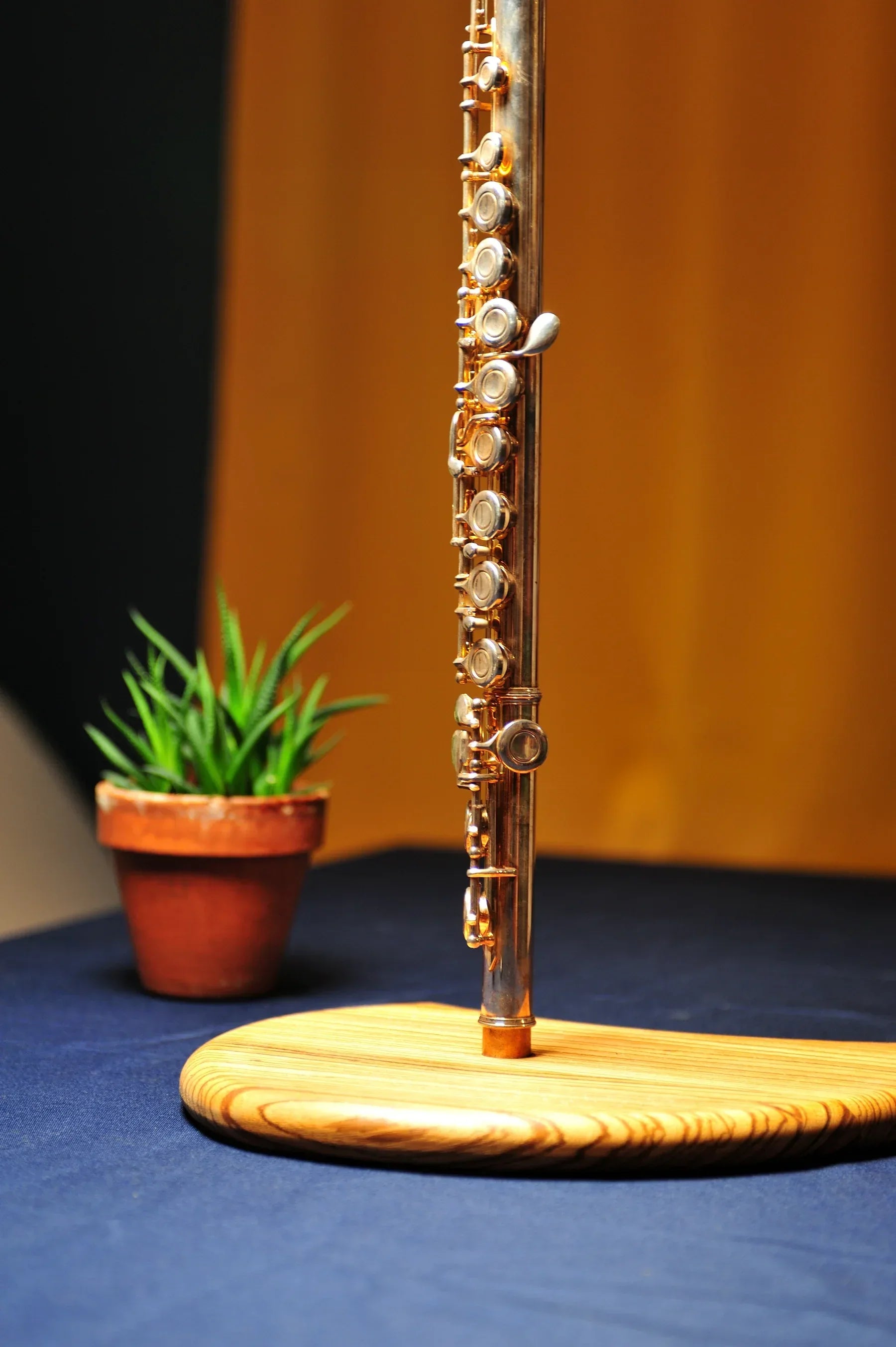 Flute floor stand Wood&Winds - Wind Instrument Proshop